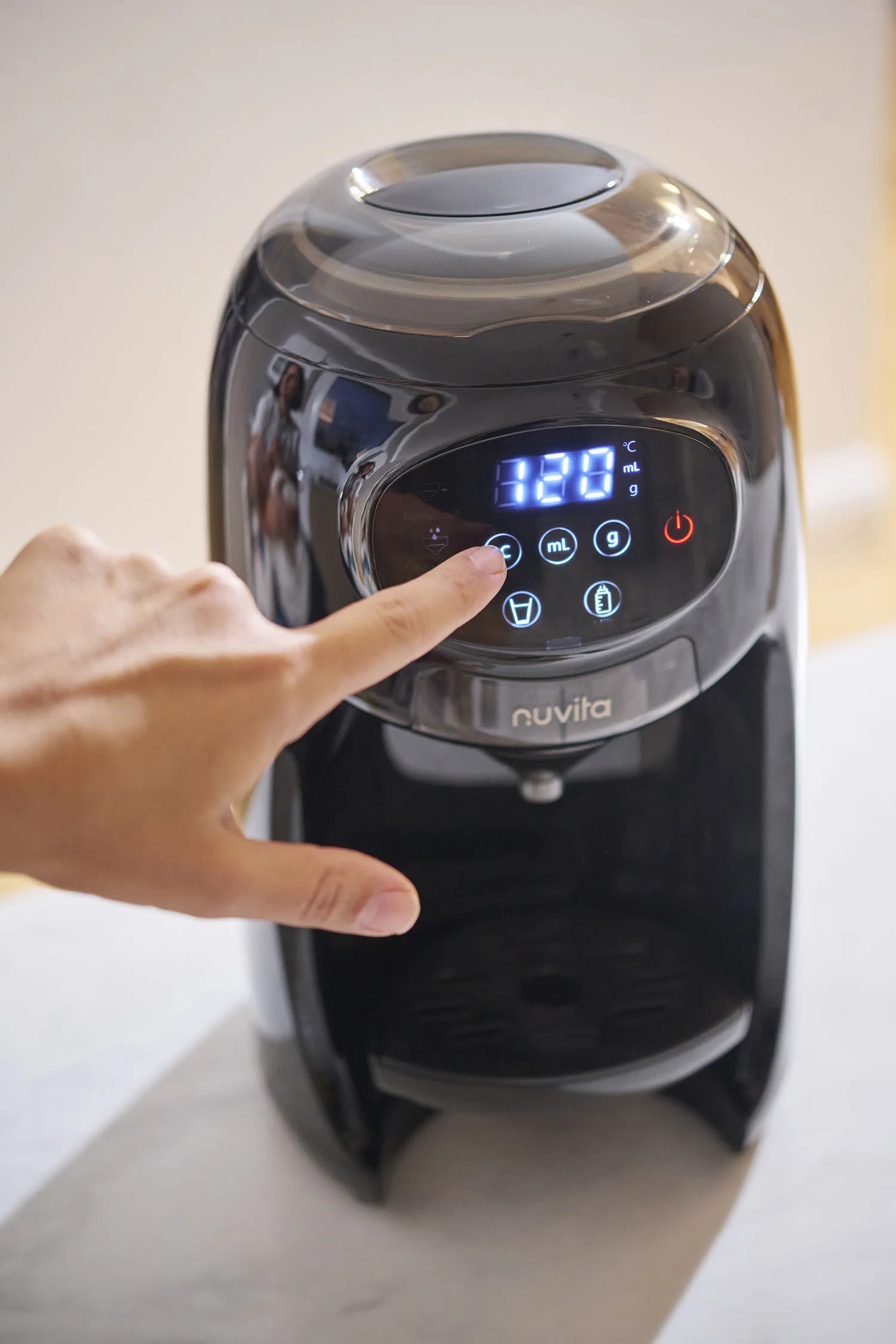 Машина Nuvita для приготовления молочной смеси 1180 Lattespresso NU-ALSC0026