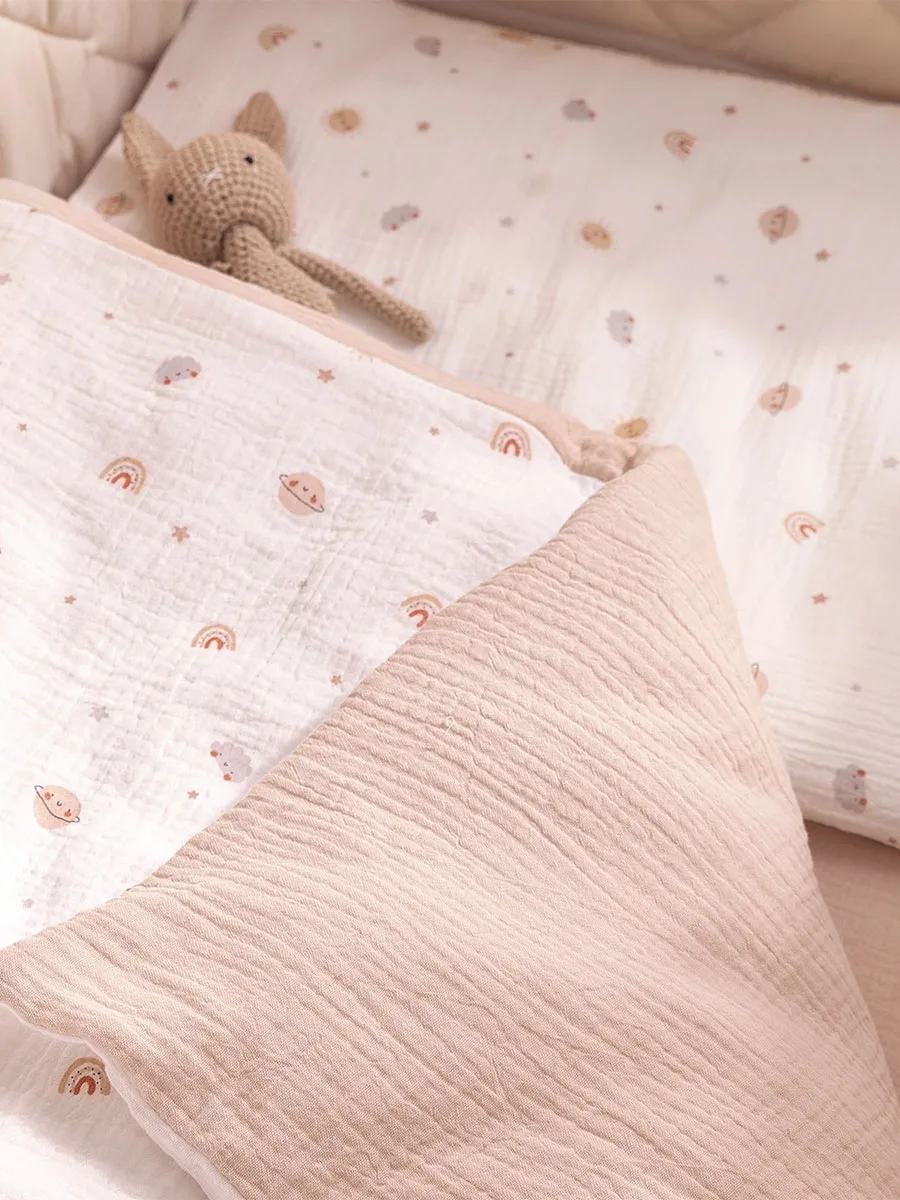 Комплект постельного белья PERINA Muslin 3 предмета 120х60 Планеты/Латте