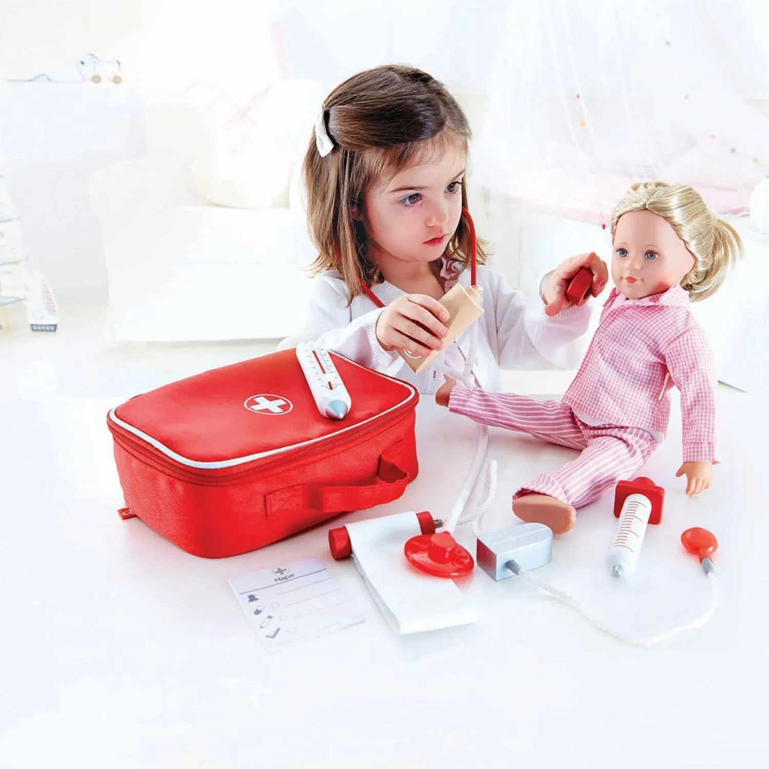 Игровой набор Hape «Доктор по вызову»
