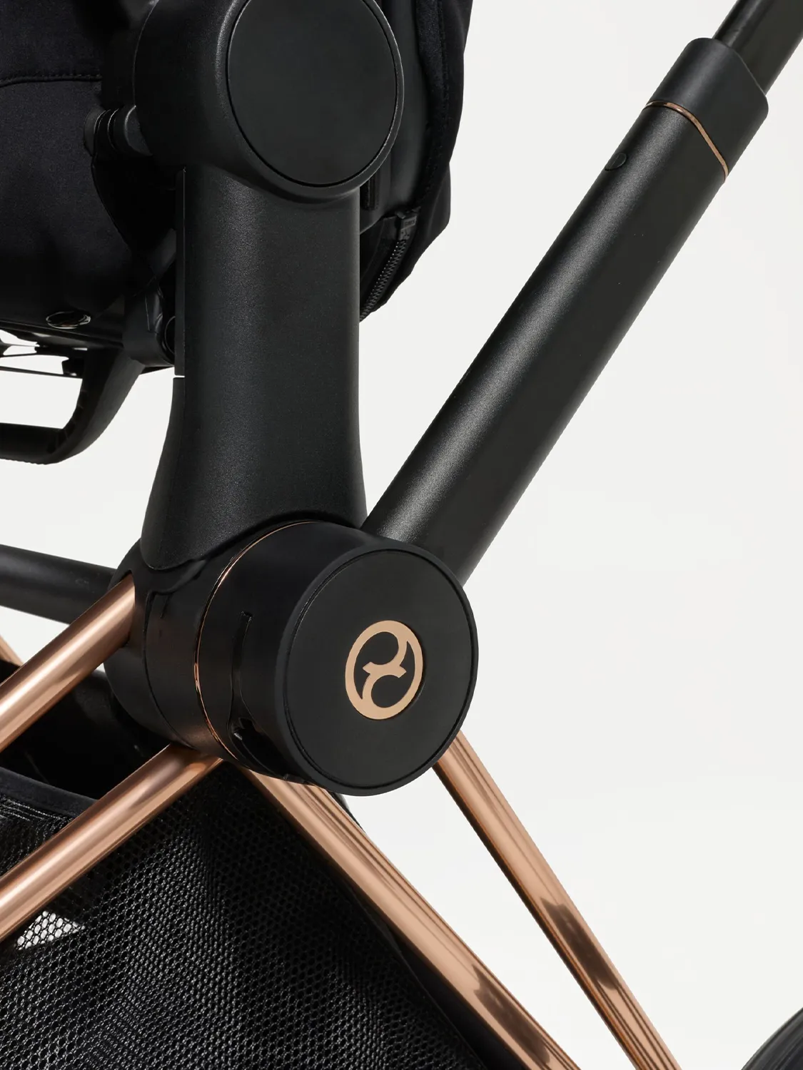 Коляска 2 в 1 Cybex Priam 5 Style шасси Rosegold