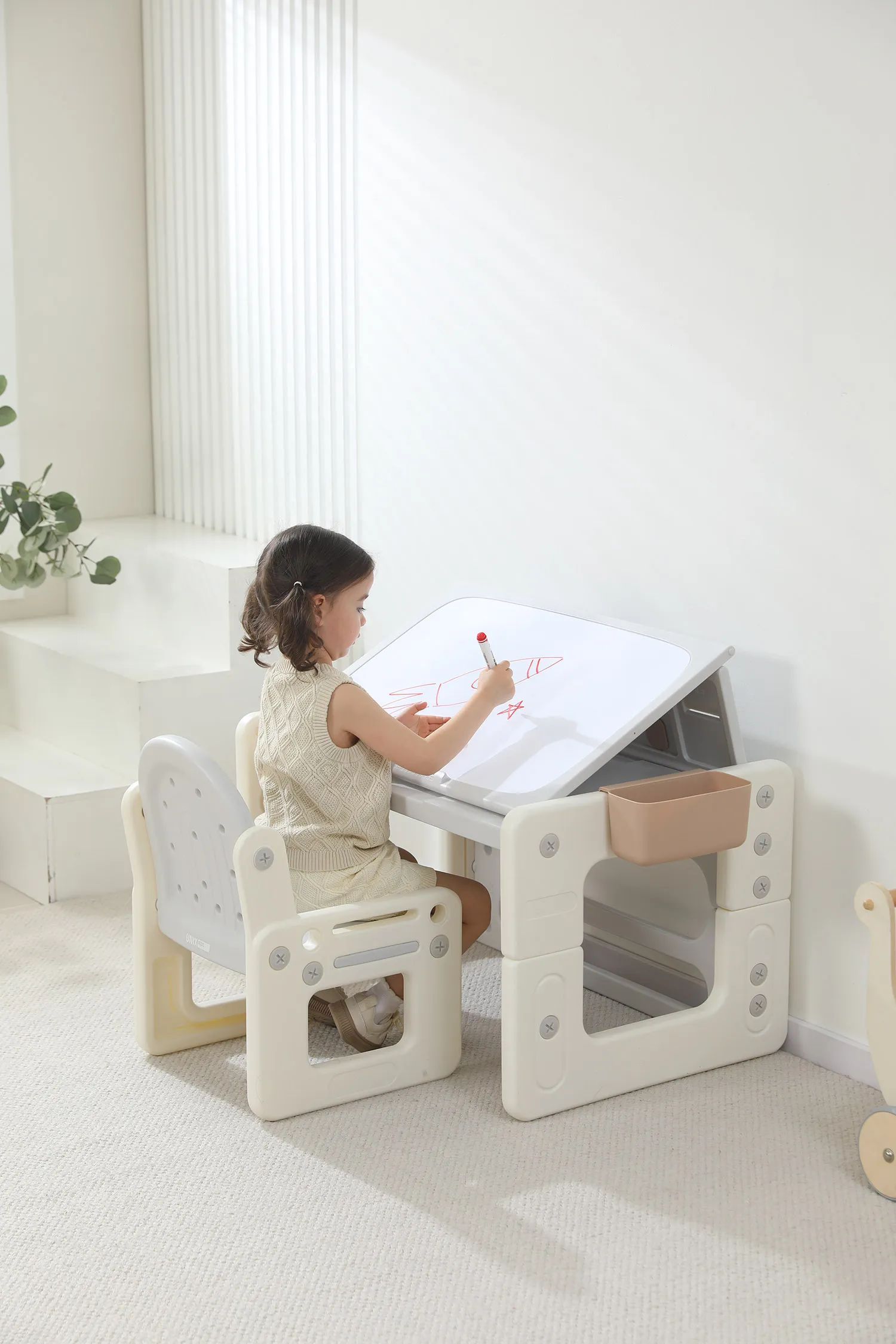 Стол со стульчиком 4 в 1 детский развивающий UNIX Kids Camel PPT4IN1CL