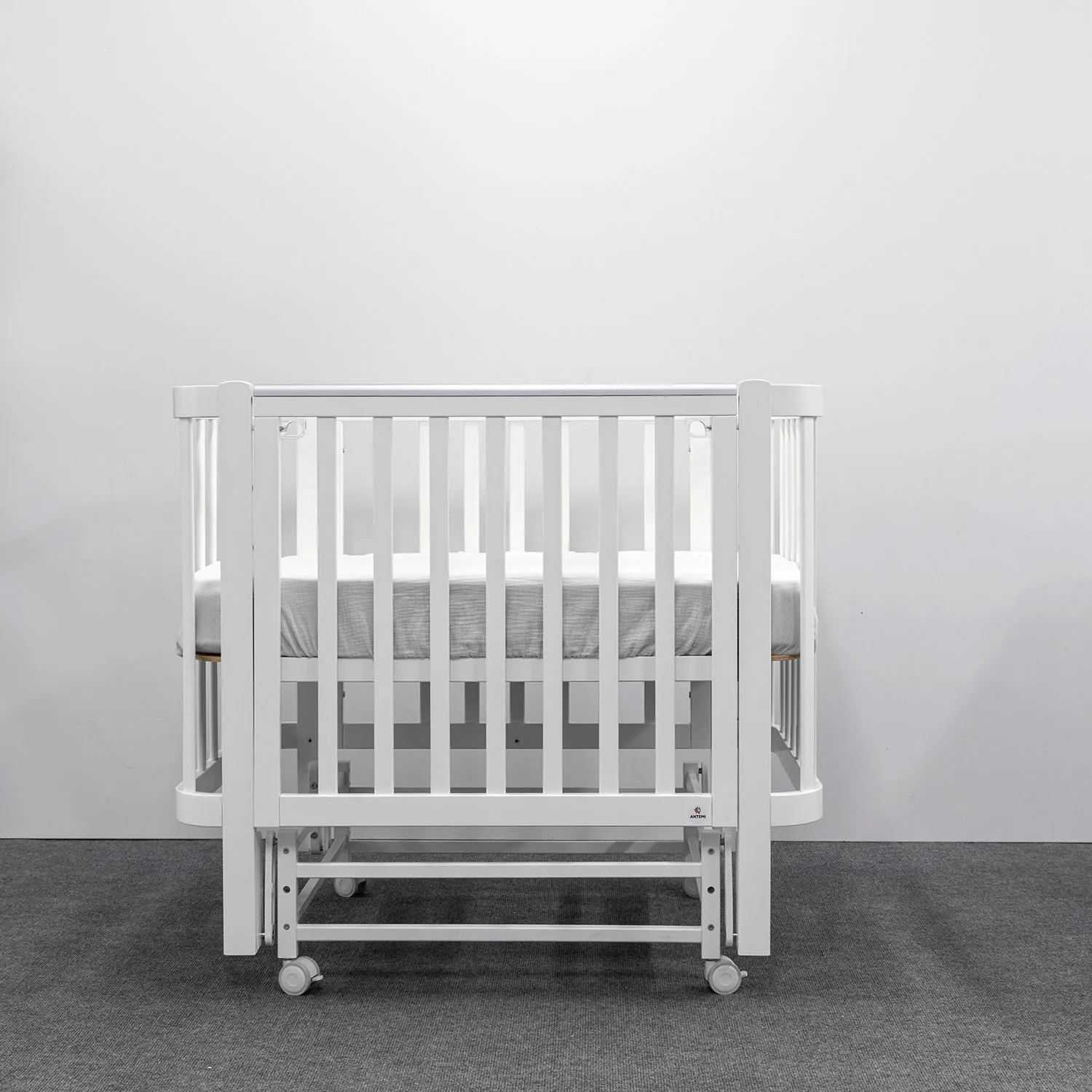 Кроватка детская ANTEMI Terra Light New с маятником 100х70