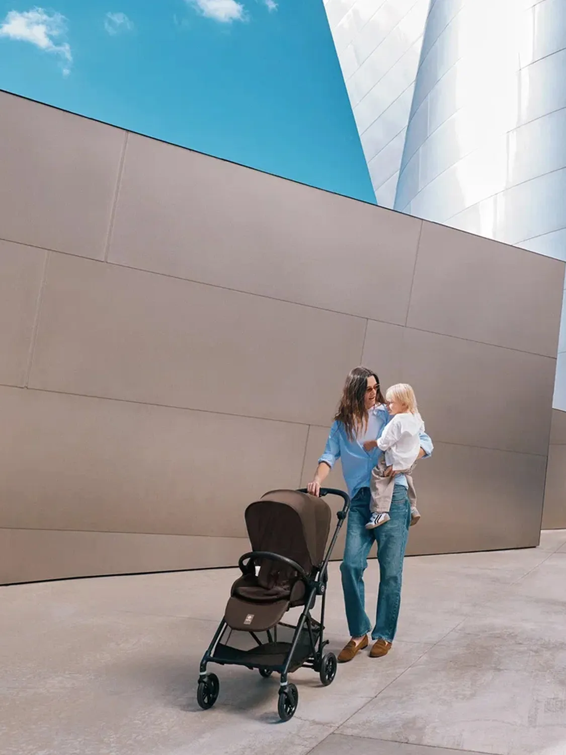Коляска прогулочная Cybex Melio с дождевиком и бампером