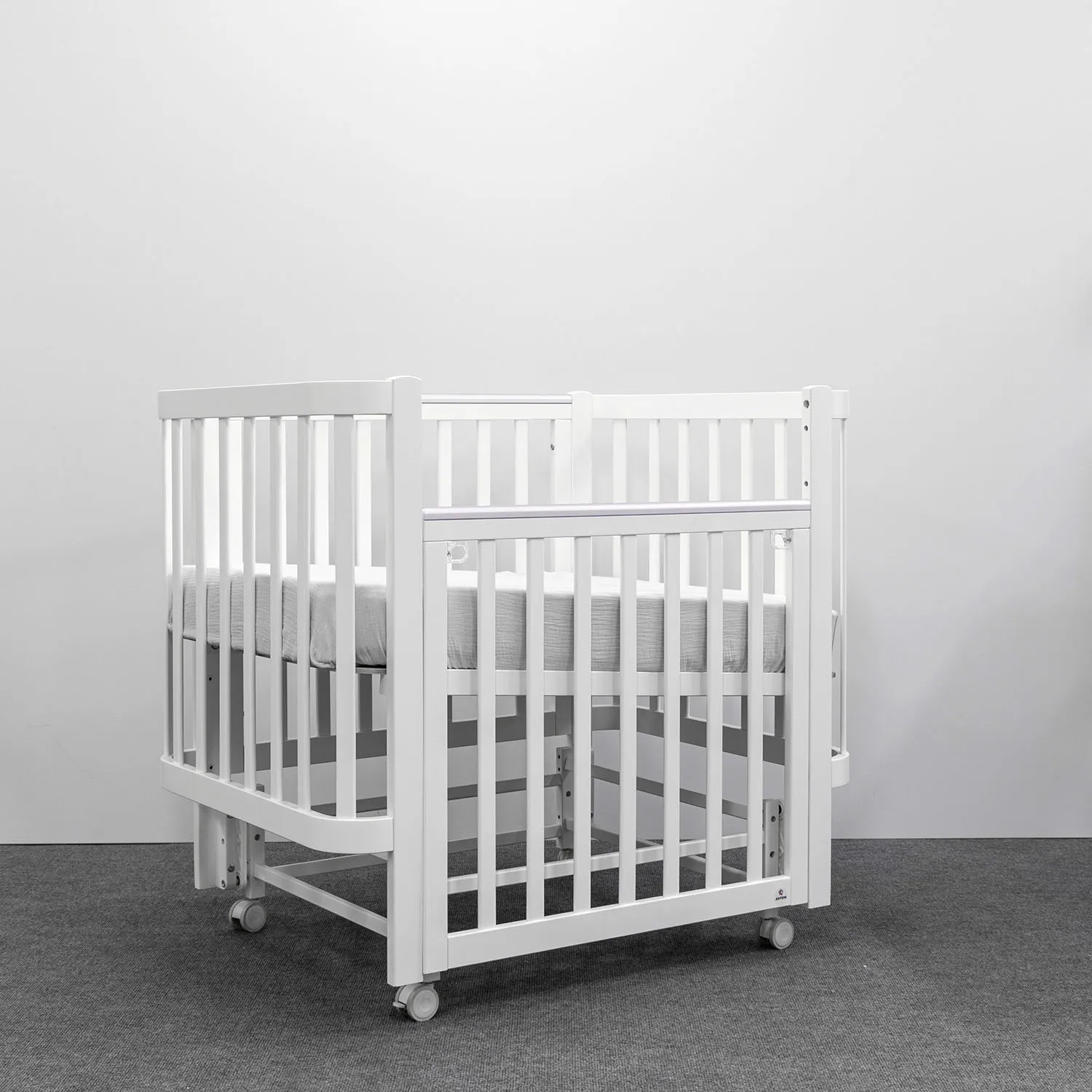 Кроватка детская ANTEMI Terra Light New с маятником 100х70