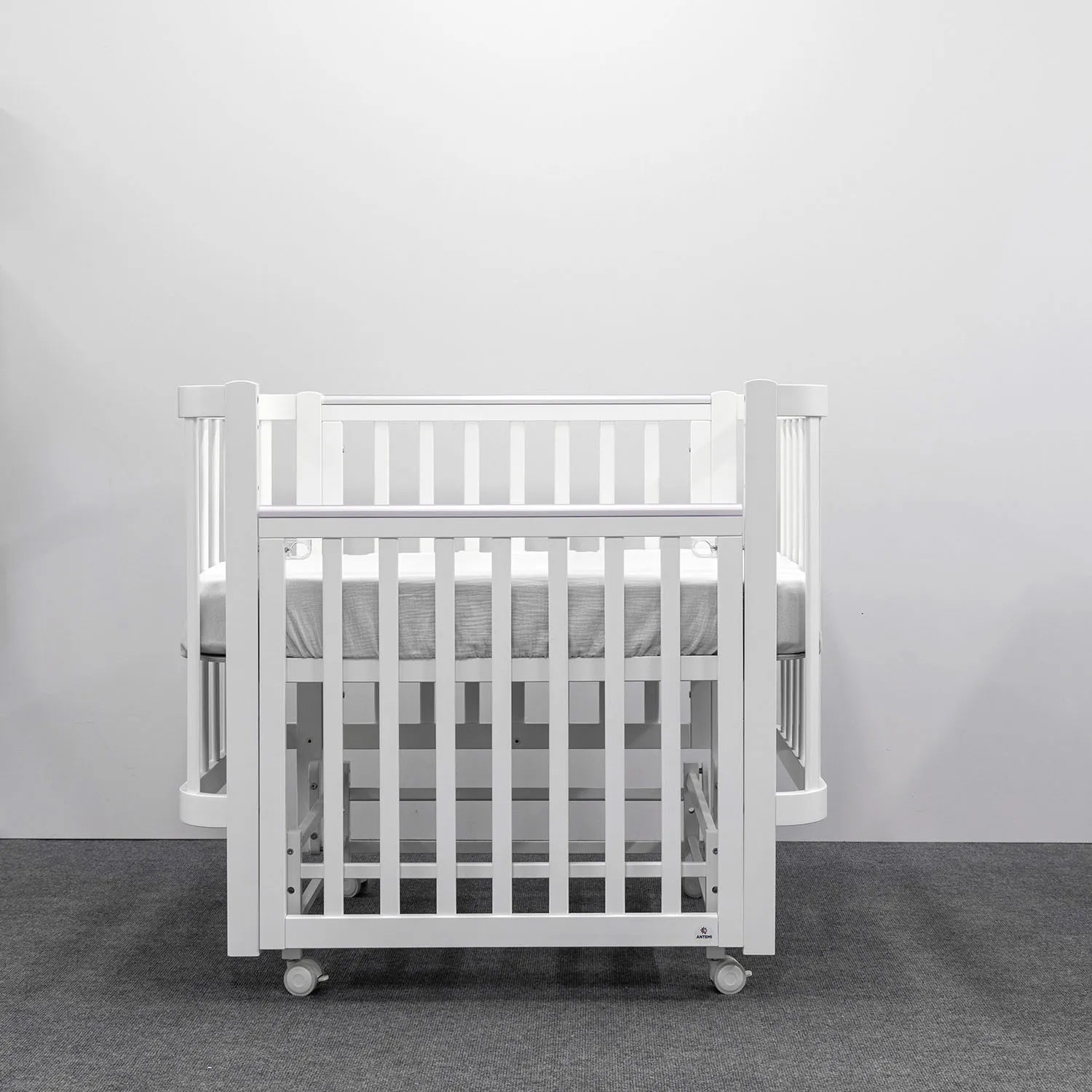Кроватка детская ANTEMI Terra Light New с маятником 100х70