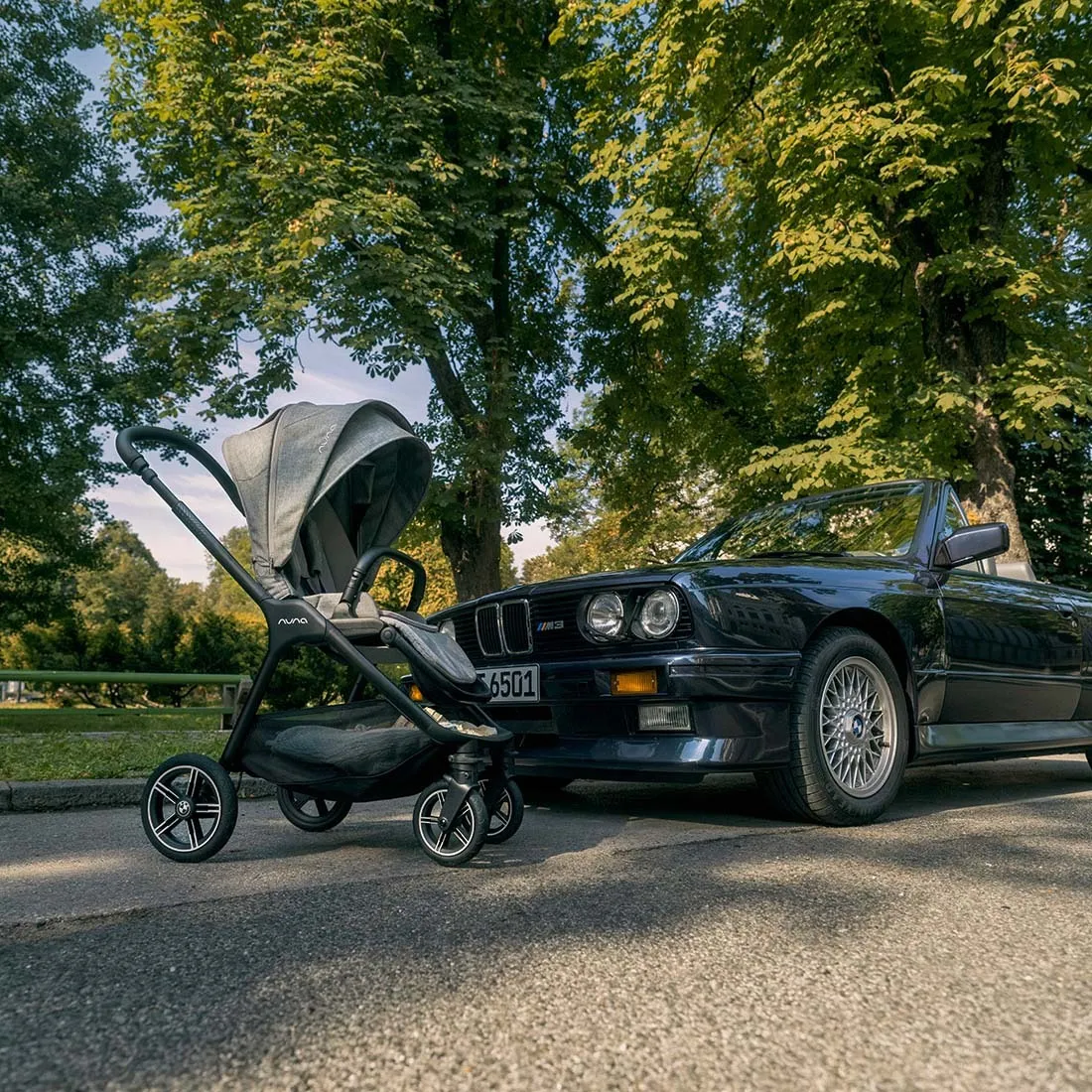 Коляска прогулочная Nuna TRIV NEXT BMW Graphene