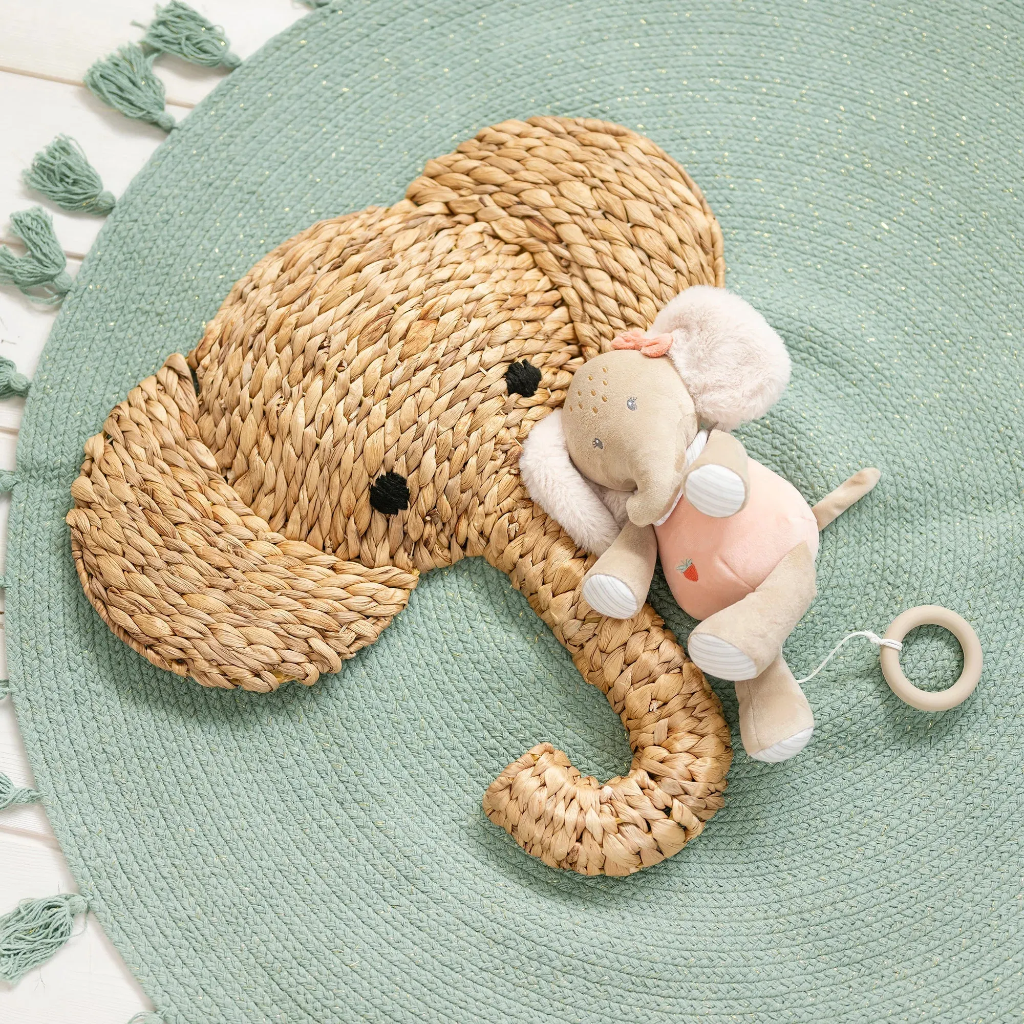 Игрушка мягкая Nattou Musical Soft toy FLO, ERNEST & OLI Слоник музыкальная 682176