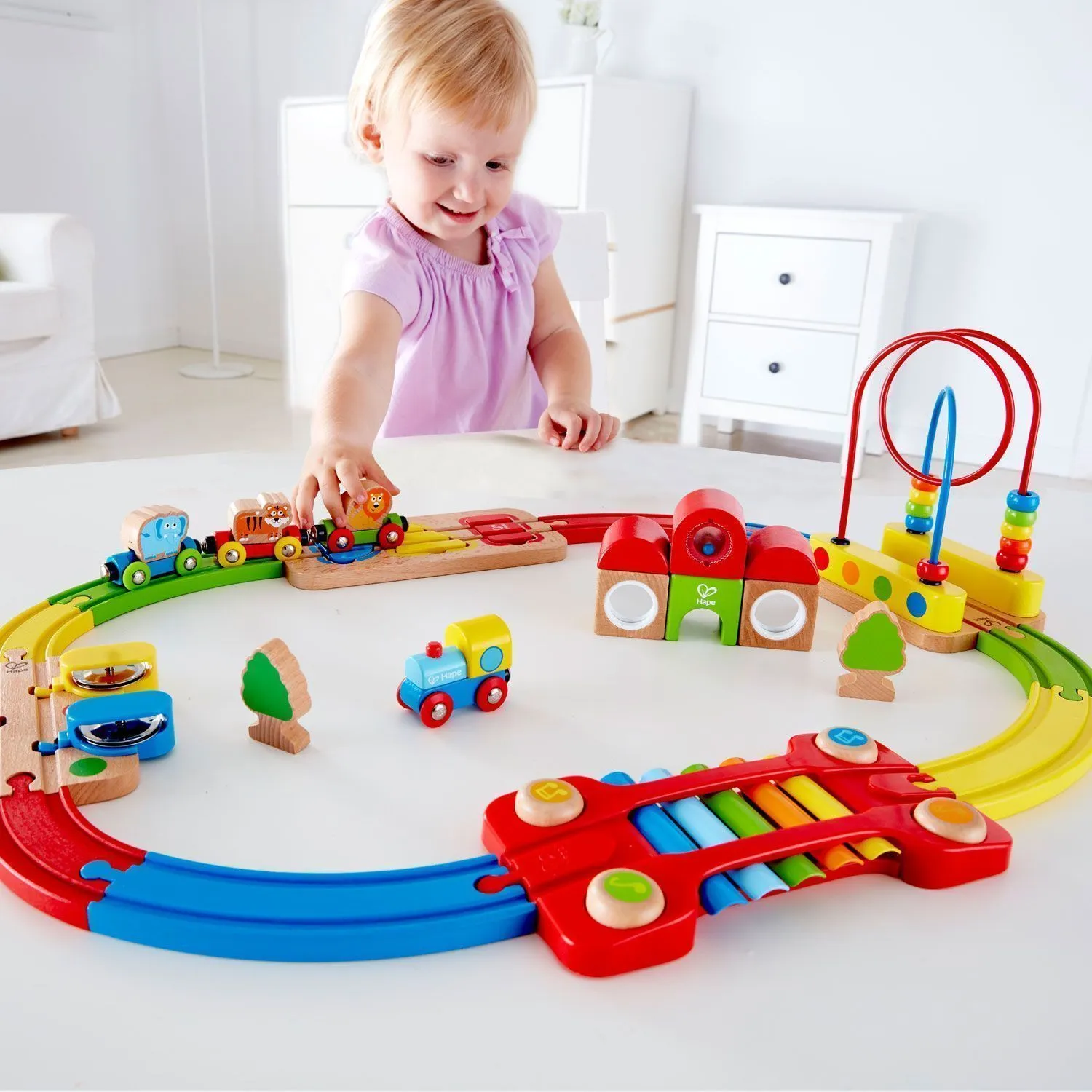 Музыкальная железная дорога Hape «Радужная головоломка» E3826_HP