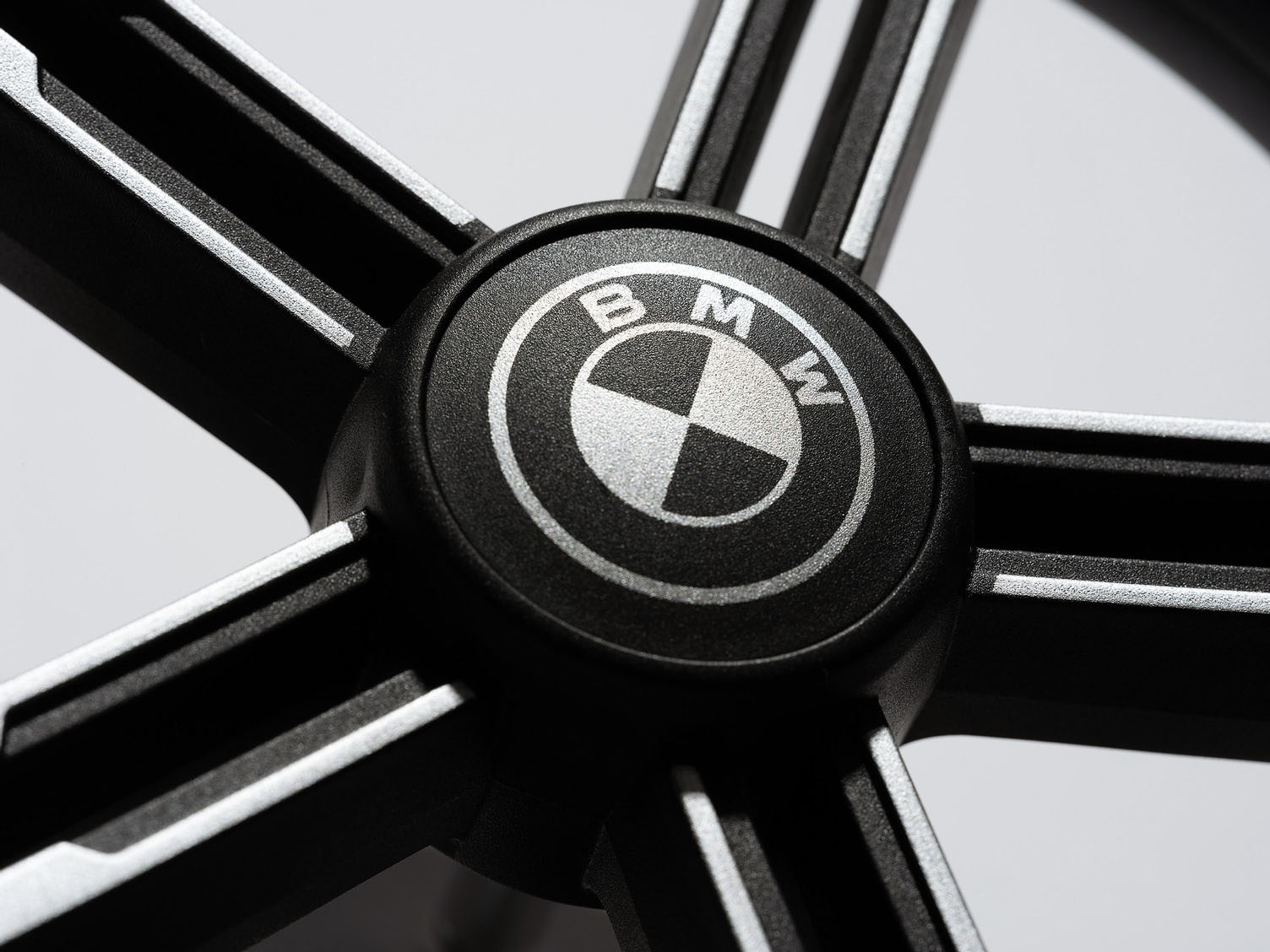Коляска прогулочная Nuna TRVL LX BMW