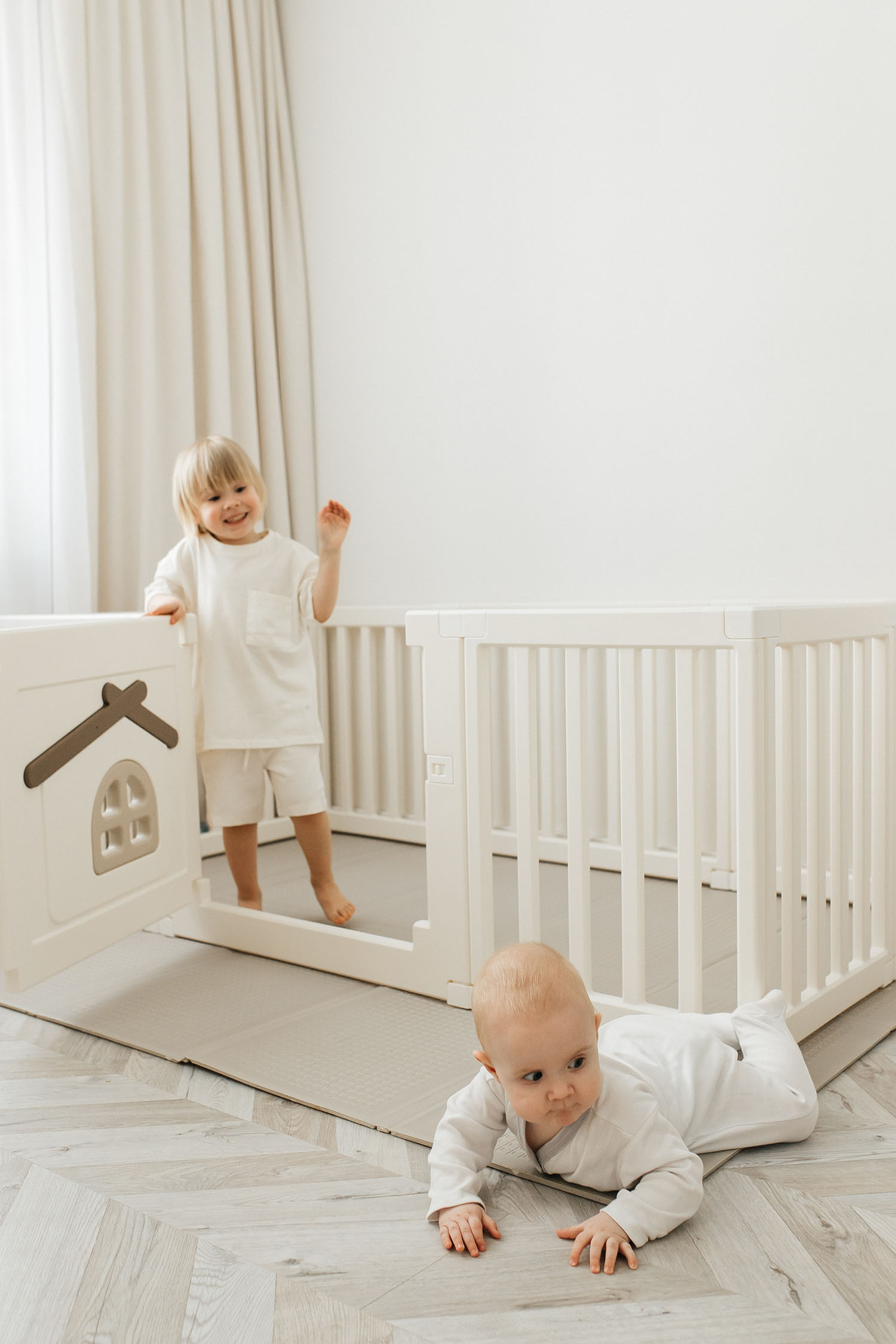Манеж UNIX Kids Classic Tree House 150x180