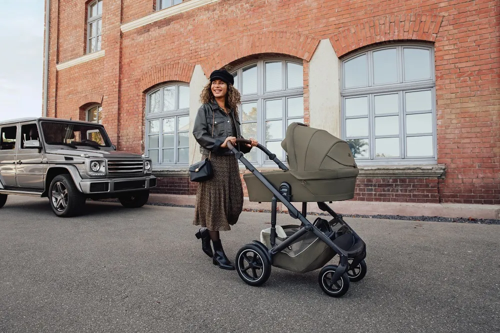 Комплект 3 в 1 Britax Roemer Smile 5Z Люкс + автокресло Baby-Safe PRO