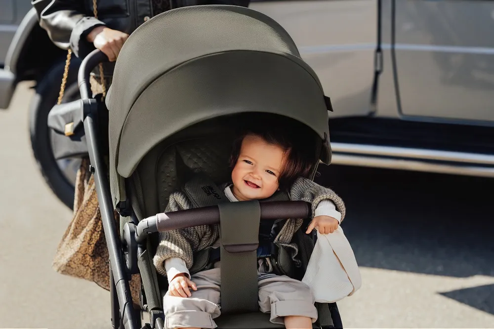 Комплект 3 в 1 Britax Roemer Smile 5Z Люкс + автокресло Baby-Safe PRO