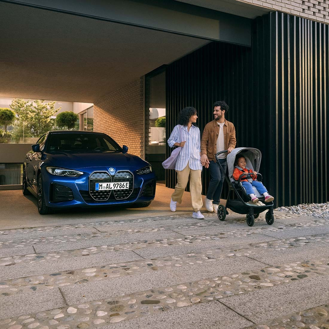Коляска прогулочная Nuna TRIV NEXT BMW