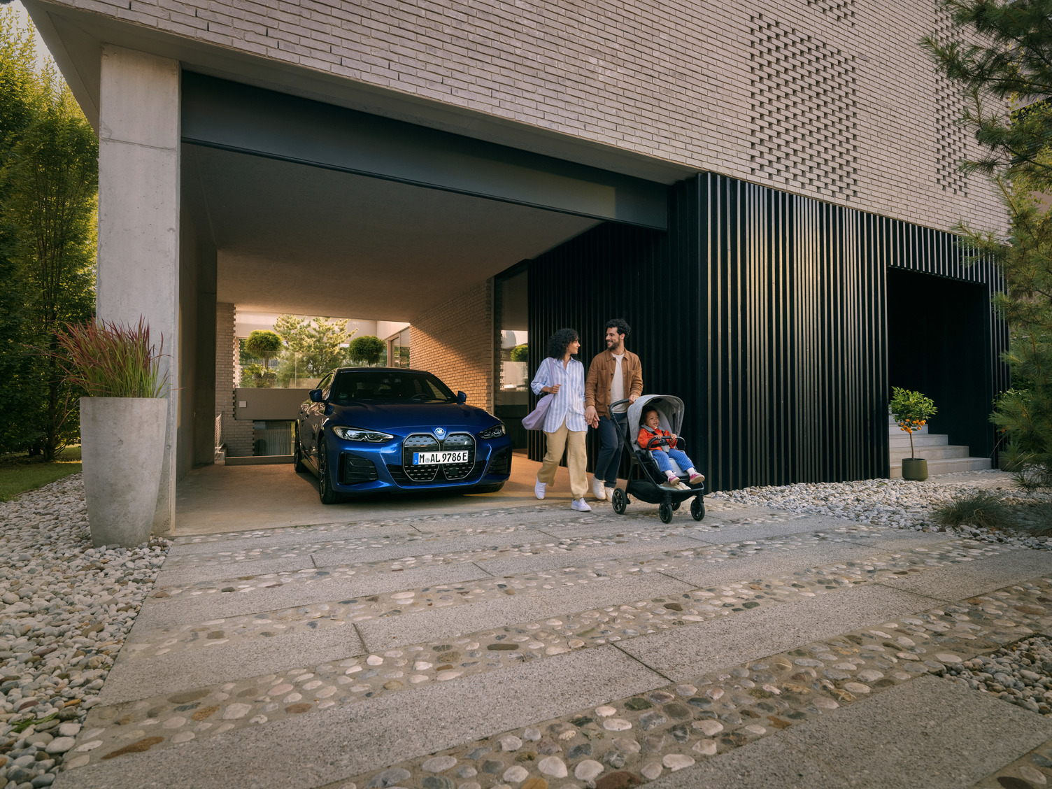 Коляска 2 в 1 Nuna TRIV NEXT BMW
