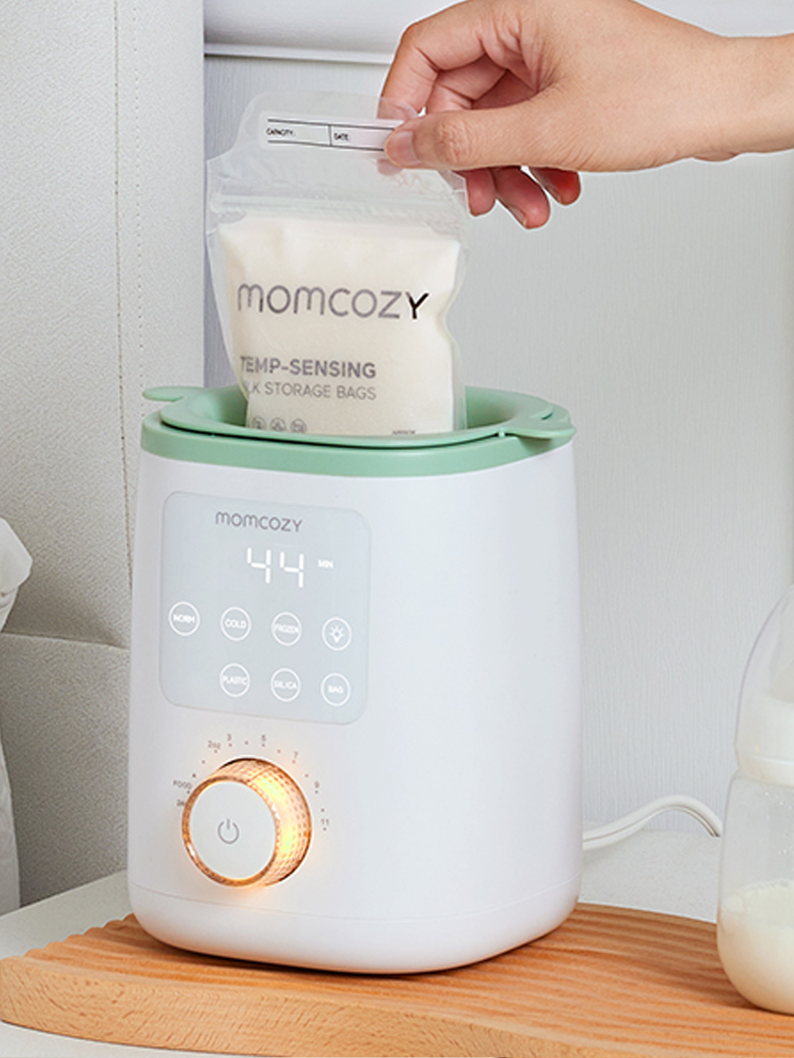 Подогреватель Momcozy для бутылочек 9 в 1 MW02