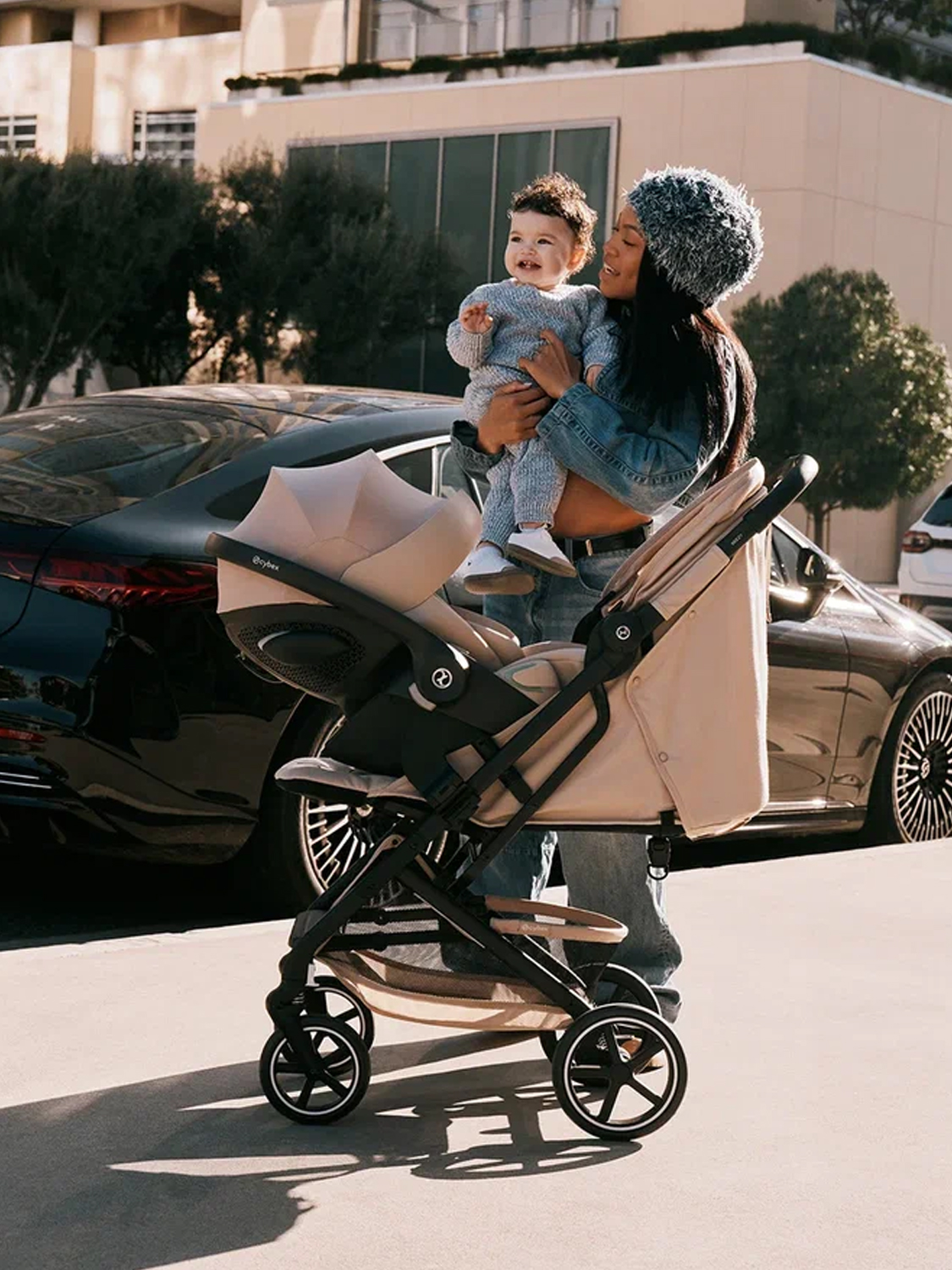 Коляска прогулочная Cybex Beezy с бампером и дождевиком 2026