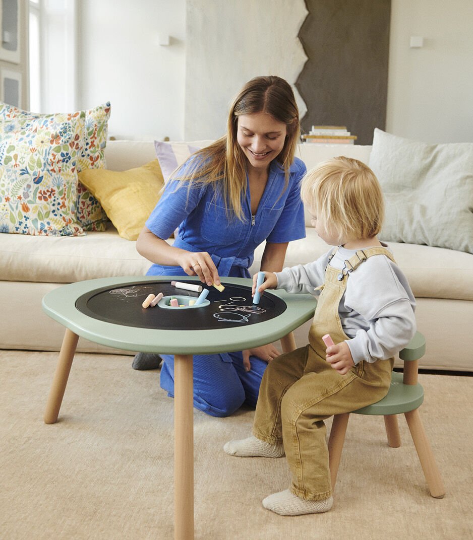 Стульчик для кормления и игр Stokke "MuTable", дерево, от 1.5 лет, 23-29см