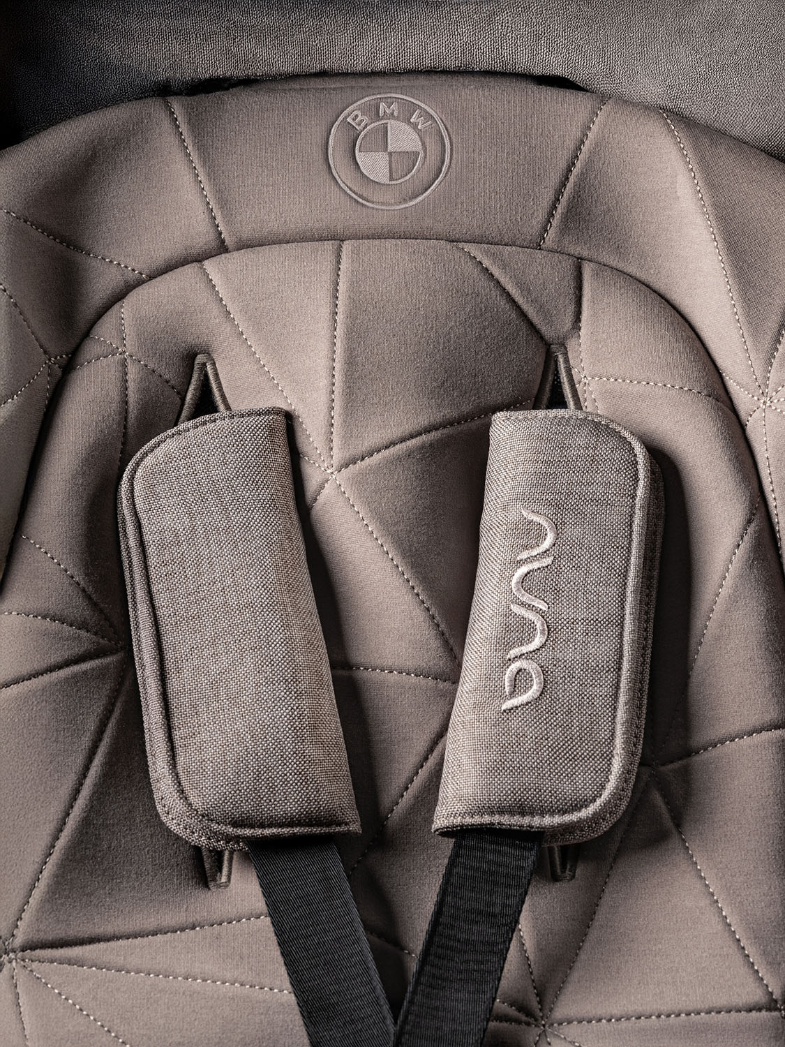 Коляска 2 в 1 Nuna SWIV BMW, Коричневый (UMBER)
