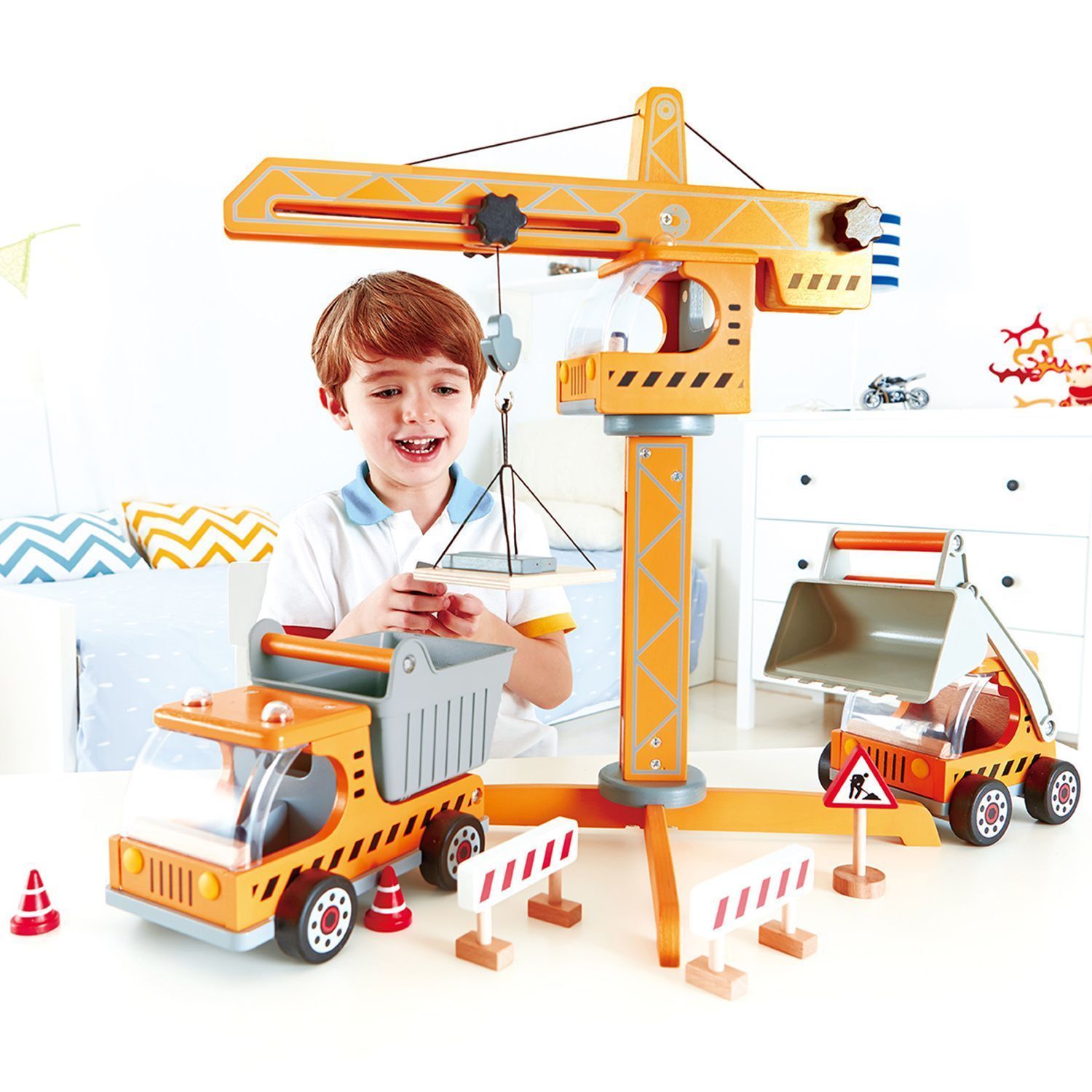 Игровой набор Hape «Большой подъемный кран» E3011_HP